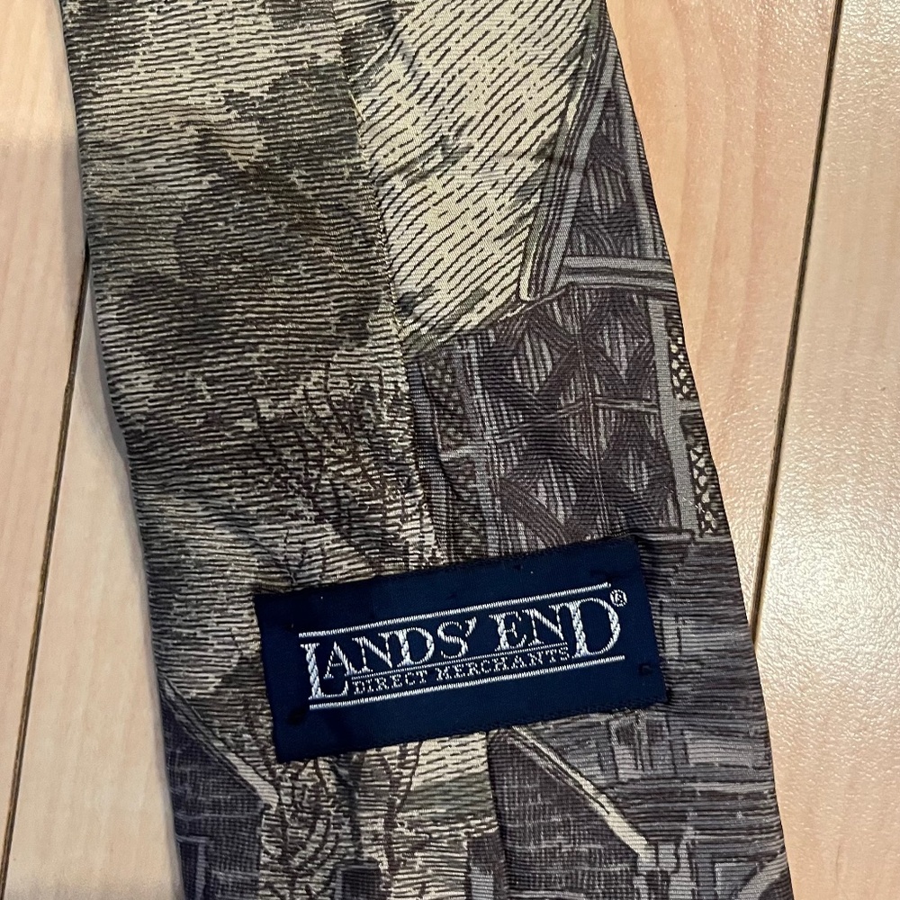 Lands' End Christmas tie - Picture 3 of 4